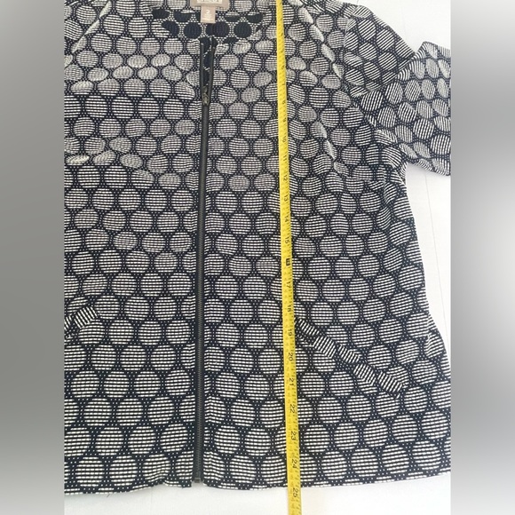 Chico's Blue White Geometric Circles Lightweight Zipper Jacket Size 12 Large - Picture 11 of 12